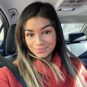 Meet your Posher, Ana